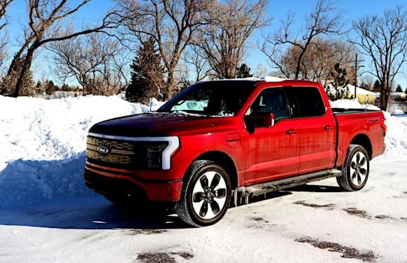 2023 ford f-150 lightning front side view