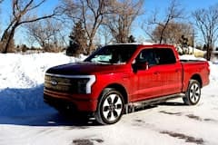 2023 ford f-150 lightning front side view
