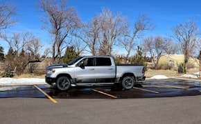 2022 ram 1500 side
