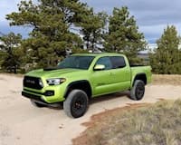 2022 toyota tacoma trd pro side view