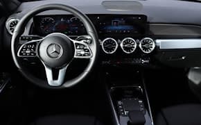 2022 Mercedes-Benz EQB dashboard