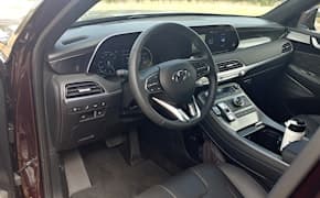 2022 Hyundai Palisade front seat and dashboard