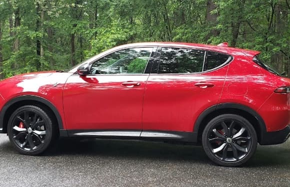 side view of 2024 Dodge Hornet