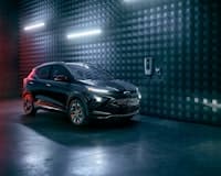 2023 Chevrolet Bolt EUV front view
