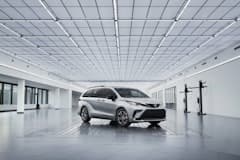 2023 Toyota Sienna front side view