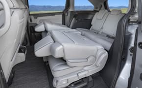 2023 Honda Odyssey 2nd and 3rd row seats interior