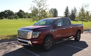 2022 Nissan Titan front and side