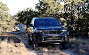 2022 Jeep Grand Cherokee 4xe front