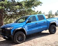 2023 Chevy Colorado front view