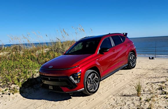 2024 Hyundai Kona side view