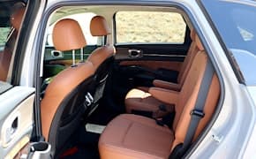 2023 Kia Sorento interior