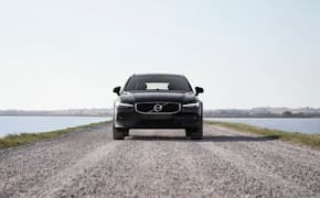 2024 Volvo V60 Cross Country front view