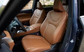 2024 Infiniti QX60 front seat interior
