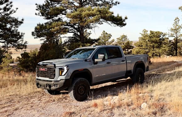 2024 GMC Sierra 2500 AT4X AEV