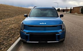 2024 Kia EV9 front view